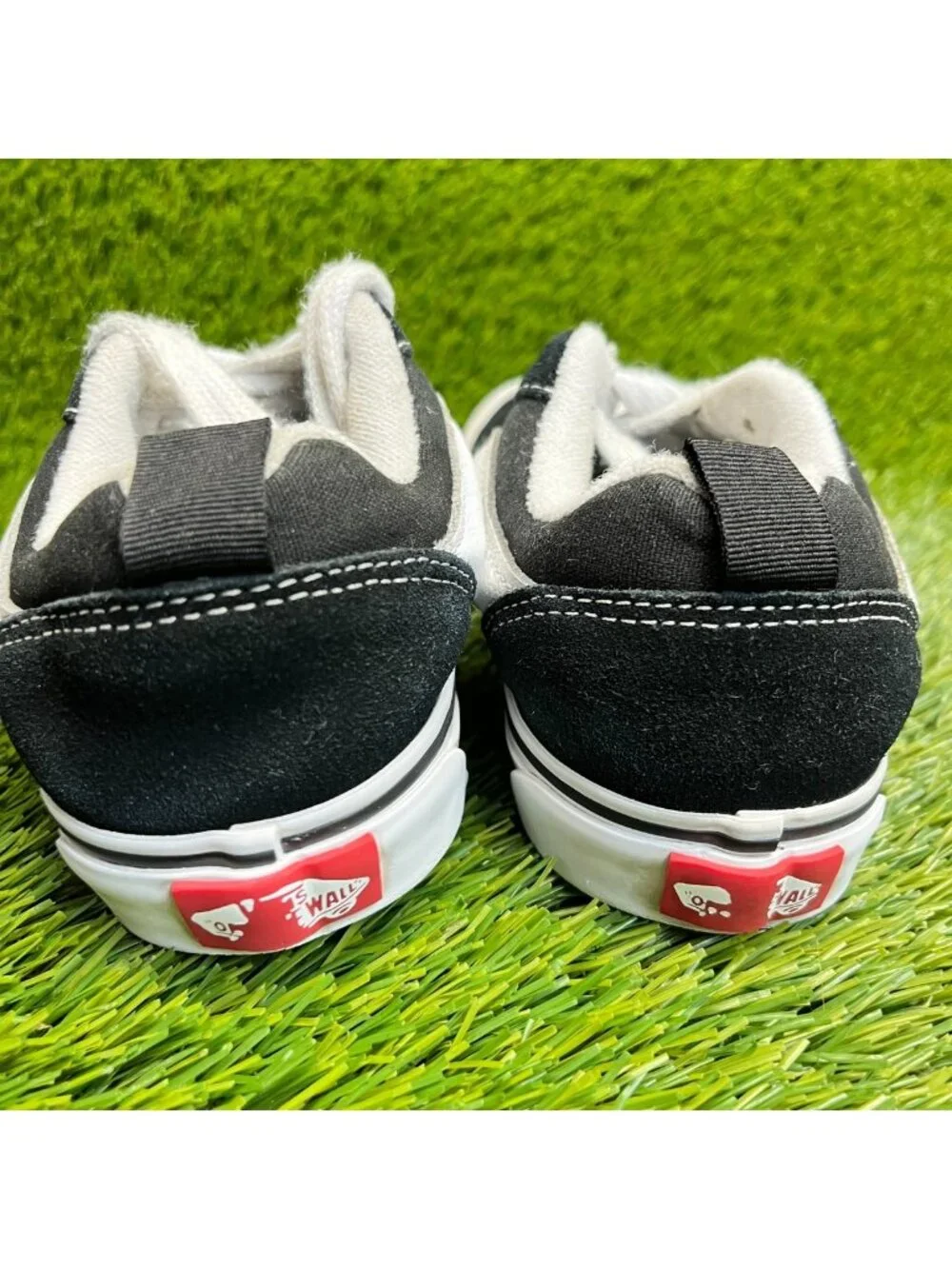 Vans Knu Skool Boys Size 2Y Black White Athletic Walking Skate Shoes Sneakers